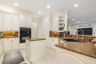 13974 Wind Flower Dr, Palm Beach Gardens, FL 33418 - Photo 8
