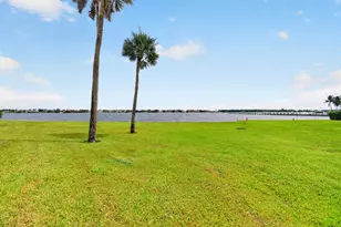 8200 Lakeshore Dr, Hypoluxo, FL 33462 - Photo 40