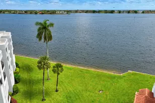 8200 Lakeshore Dr, Hypoluxo, FL 33462 - Photo 30