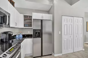 806 E Windward Way, Lantana, FL 33462 - Photo 10