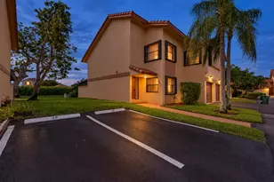 942 SW 113th Terrace, Pembroke Pines, FL 33025 - Photo 1