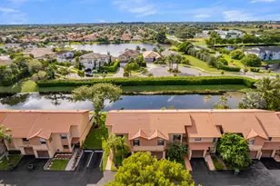 942 SW 113th Terrace, Pembroke Pines, FL 33025 - Photo 6