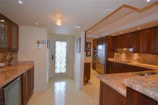 1012 N Ocean Blvd, Pompano Beach, FL 33062 - Photo 8