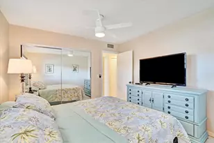 22 Abbey Ln, Delray Beach, FL 33446 - Photo 10