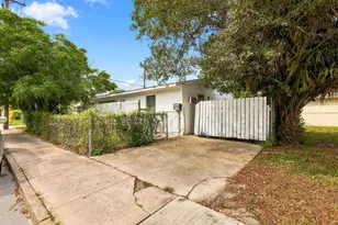 1208 3rd Ave S, Lake Worth Beach, FL 33460 - Photo 2