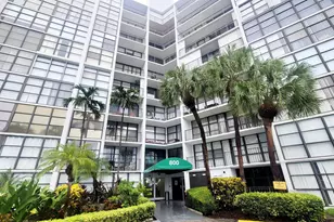 800 Parkview Dr, Hallandale Beach, FL 33009 - Photo 26