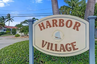 1004 NE 26th Avenue, Pompano Beach, FL 33062 - Photo 2