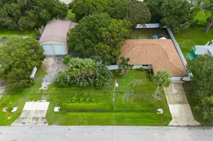 5112 Myrtle Dr, Fort Pierce, FL 34982 - Photo 2