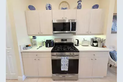 360 NW Sunview Way, Port Saint Lucie, FL 34986 - Photo 10