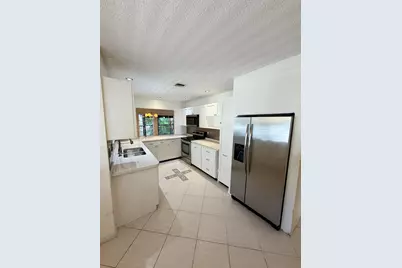 40 Pelican Pointe Drive #205, Delray Beach, FL 33483 - Photo 8