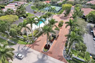 40 Pelican Pointe Dr, Delray Beach, FL 33483 - Photo 1