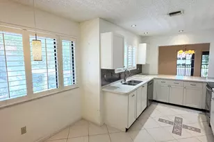 40 Pelican Pointe Dr, Delray Beach, FL 33483 - Photo 10