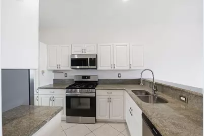 392 NW Breezy Point Loop, Port Saint Lucie, FL 34986 - Photo 8