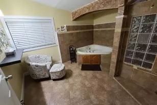 3321 SW 32 Ave, West Park, FL 33023 - Photo 14
