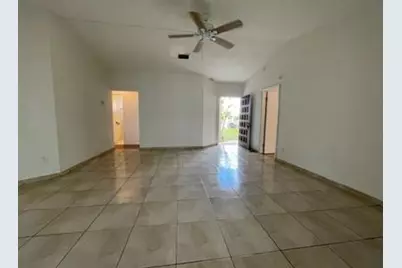 9551 W Daffodil Lane, Miramar, FL 33025 - Photo 4
