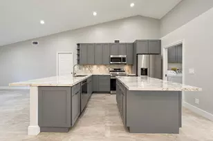 1185 Wild Cherry Ln, Wellington, FL 33414 - Photo 2