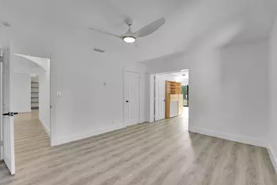 956 SE 10th Court, Pompano Beach, FL 33060 - Photo 36