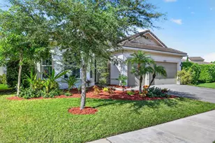 9228 Greenspire Ln, Lake Worth, FL 33467 - Photo 2