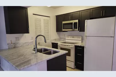 1227 SW 46th Avenue #305, Pompano Beach, FL 33069 - Photo 4