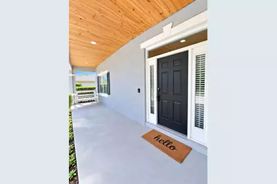 1725 8th Avenue SW, Vero Beach, FL 32962 - Photo 2