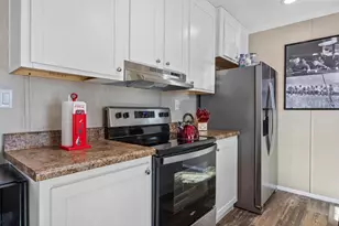 8948 Oak St, Boynton Beach, FL 33436 - Photo 10
