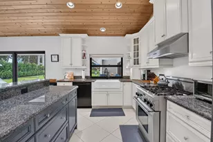 2750 NW 26th Ct, Boca Raton, FL 33434 - Photo 22