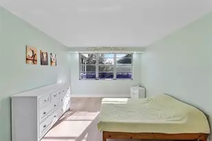 4261 W Palm Aire Dr, Pompano Beach, FL 33069 - Photo 18
