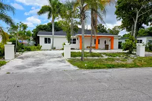 424 E Ilex Dr, Lake Park, FL 33403 - Photo 1
