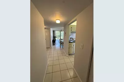 3138 Via Poinciana #317, Lake Worth, FL 33467 - Photo 2