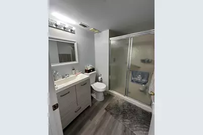 3138 Via Poinciana #317, Lake Worth, FL 33467 - Photo 8