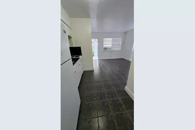 1012 NW 2nd Avenue #4, Hallandale Beach, FL 33009 - Photo 10