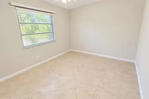 2230 N Cypress Bend Dr, Pompano Beach, FL 33069 - Photo 14