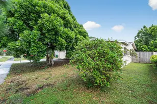 264 NW 79th Ave, Margate, FL 33063 - Photo 4