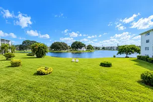 2103 Oakridge V, Deerfield Beach, FL 33442 - Photo 12