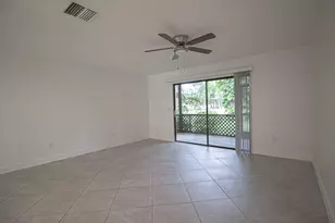 1303 Lakeview Dr E, Royal Palm Beach, FL 33411 - Photo 6