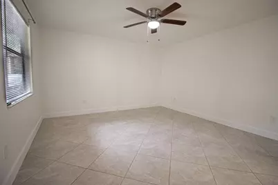 1303 Lakeview Drive E, Royal Palm Beach, FL 33411 - Photo 12