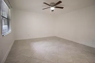1303 Lakeview Dr E, Royal Palm Beach, FL 33411 - Photo 12