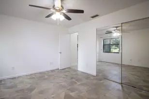 1303 Lakeview Dr E, Royal Palm Beach, FL 33411 - Photo 18