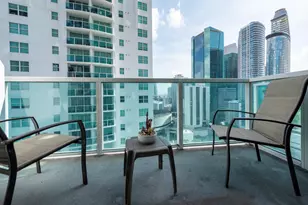41 SE 5th St, Miami, FL 33131 - Photo 2
