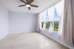 575 Oaks Ln, Pompano Beach, FL 33069 - Photo 16