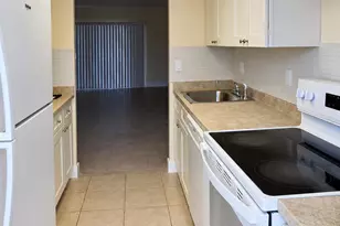 1500 Crescent Cir, Lake Park, FL 33403 - Photo 4