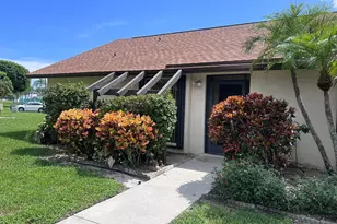81 Via De Casas Norte, Boynton Beach, FL 33426 - Photo 2