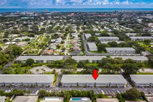 8 Garden St, Tequesta, FL 33469 - Photo 2
