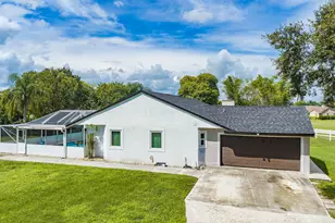 17546 Prado Blvd, The Acreage, FL 33470 - Photo 2