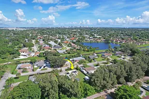 2708 Cherokee Ct, West Palm Beach, FL 33406 - Photo 6