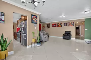 6351 SW 10th Ct, North Lauderdale, FL 33068 - Photo 10