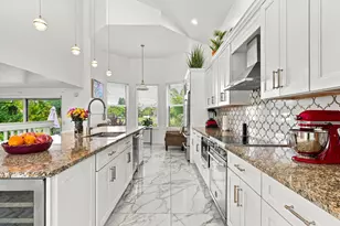 2755 Misty Oaks Cir, Royal Palm Beach, FL 33411 - Photo 14