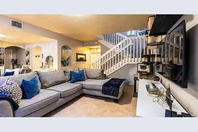 8422 NW 140th Terrace #3603, Miami Lakes, FL 33016 - Photo 4