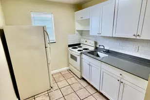 22 NW 8th Ave, Dania Beach, FL 33004 - Photo 4