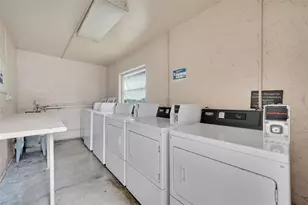 416 Lakeside Dr, Margate, FL 33063 - Photo 14